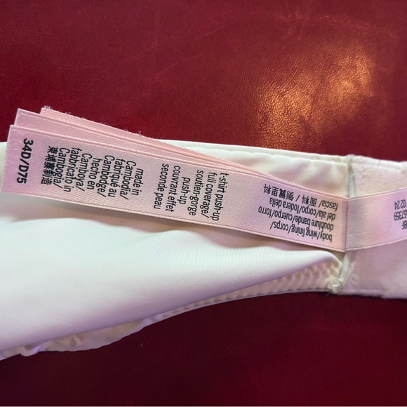 Victoria's Secret Women’s T-Shirt Full Coverage Push Up Underwire Bra, 34D - Picture 4 of 13